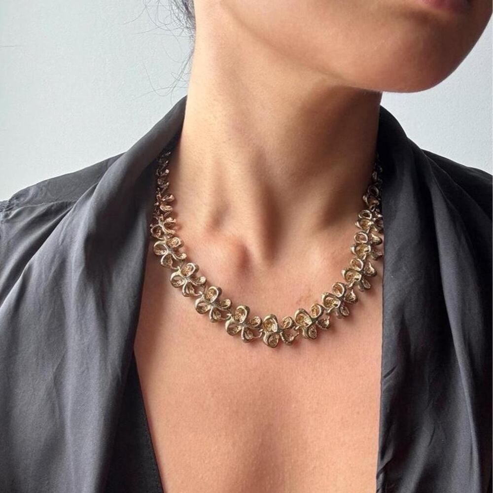 Vintage Gold Tone Floral Link Necklace Flower Choker Statement Jewelry